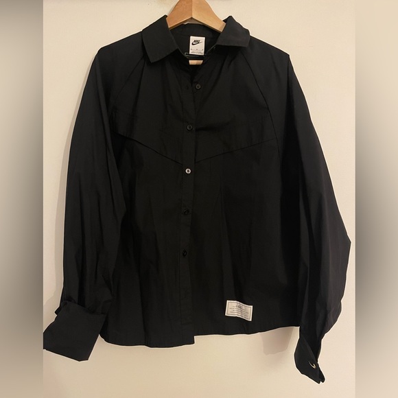 Nike Button-down Icon Clash Long-sleeve Shirt - Picture 5 of 12